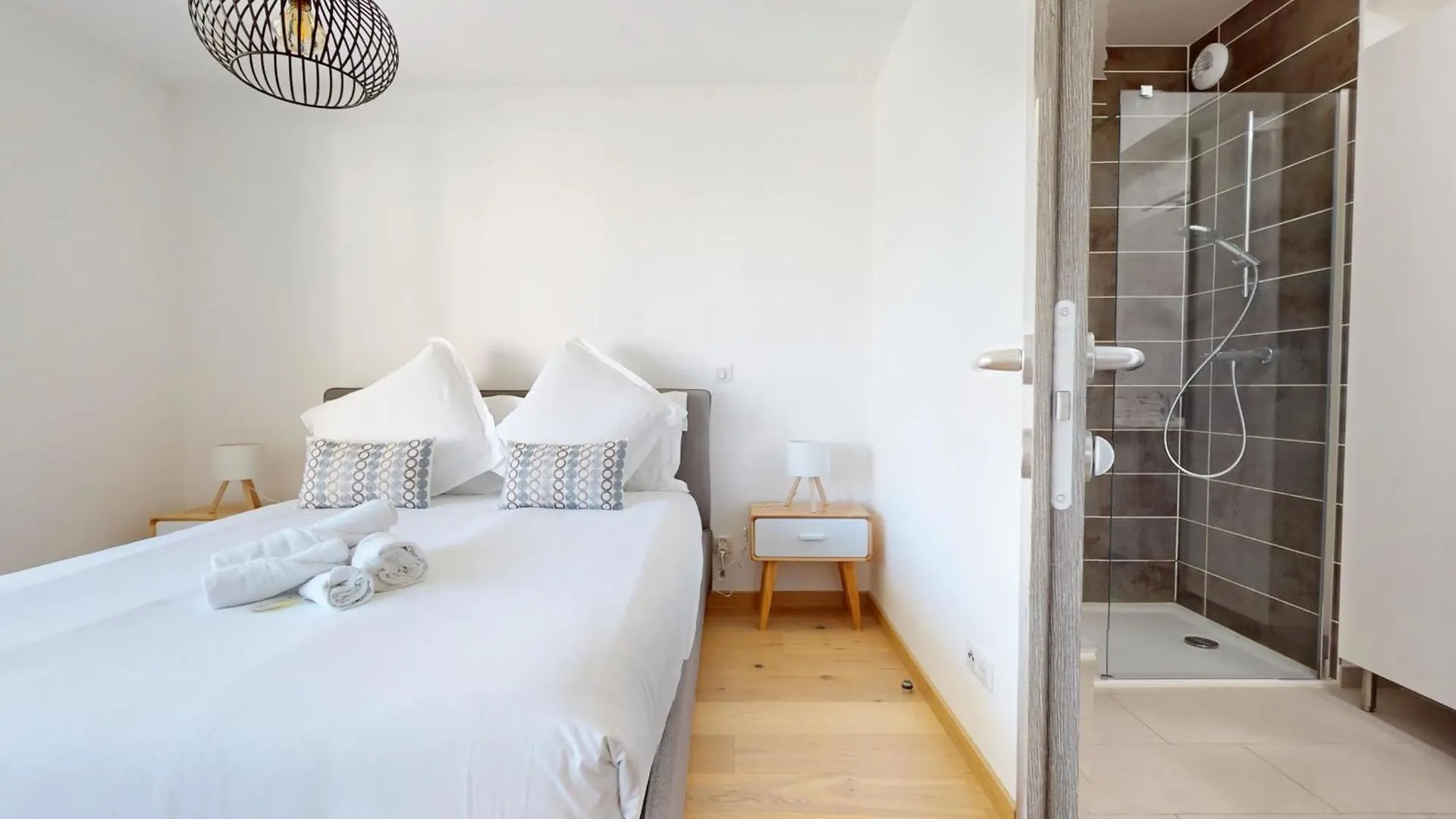 Lägenhet Cote Jardin Joli T2 Avec Garage A 100M Du Lac Annecy Frankrike
